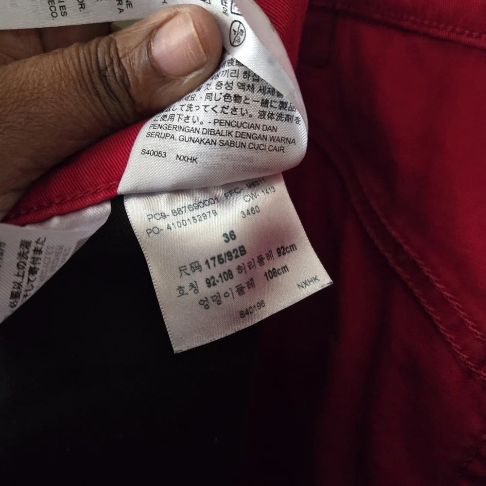 Men 569 Levi Strauss & Co sz 36 Red